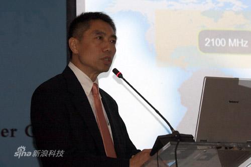 图文:moto移动宽带以及网络事业部总经理庄靖