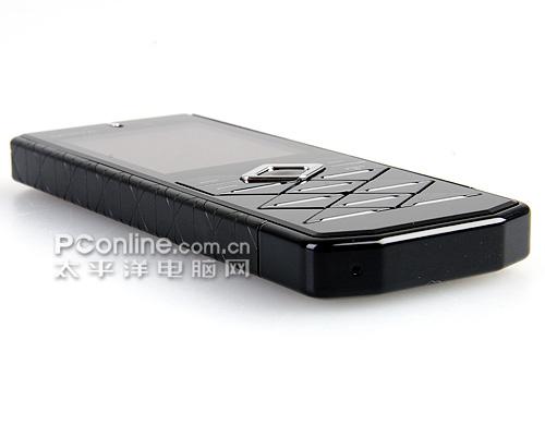 采用LED屏幕 诺基亚超薄时尚7900图赏_手机