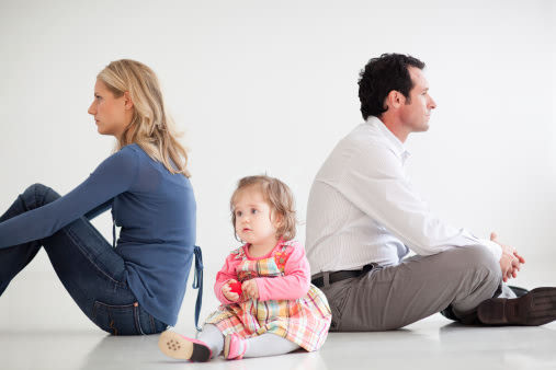 专家问答:知心姐姐团队答父母离异如何让小孩