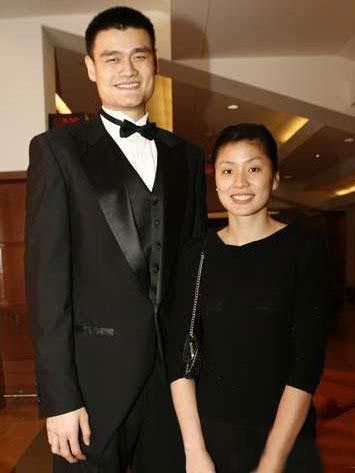 <em>17岁</em>姚明暗恋校花情窦初开<em>追女</em>屡被拒_文化读