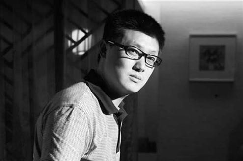 袁腾飞沉寂四年创作二战史:我是讲给不懂的人