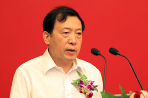 保监会副主席：上半年全国可用险金近八千亿