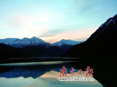 西藏曼妙春光:三月林芝桃花开(组图)