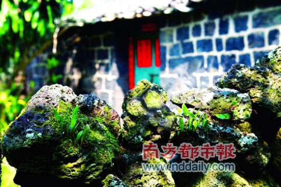 美孝村里火山石随处可见 美孝村里火山石随处可见