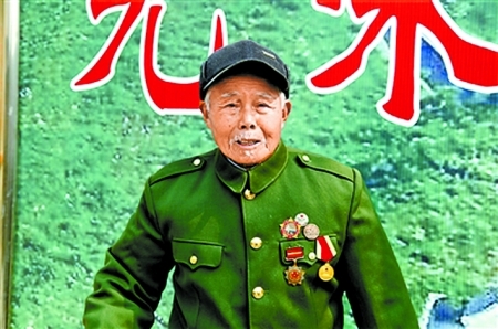 隐功务农50年的李文祥老人 隐功务农50年的李文祥老人