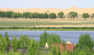 亿利资源集团:大漠绿洲 美丽中国_滚动新闻