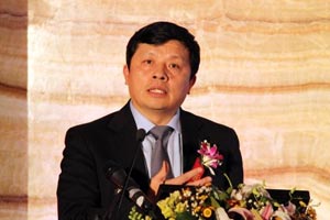 丁安华：负产出缺口背景下的经济增长