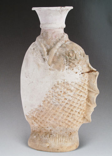 13. 北宋素胎鲤鱼形壶。广东潮州笔架山窑址出土 广东省博物馆藏