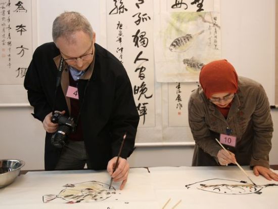 驻华使节夫人寻访中国河豚岛 驻华使节夫人寻访中国河豚岛