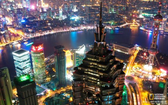 王缉宪:全方位比较上海与香港的经济前景 - 财