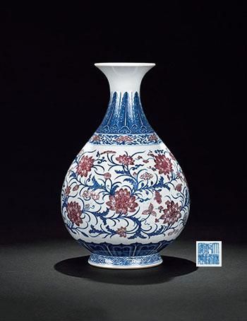 清乾隆青花釉里红缠枝莲纹玉壶春瓶 高 30.0cm