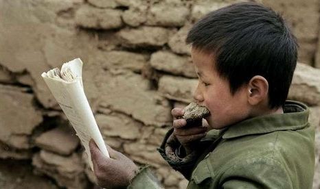 在中国，还有不少孩子因为贫困无法走进校园。