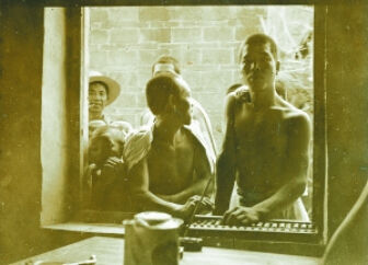 第一次见到英国人的晋察冀村民们，1938-1939年 林迈可作品