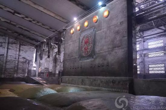 秘密之花：探寻神秘国窖之旅