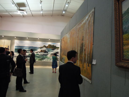 中朝友谊文化艺术交流书画展举办
