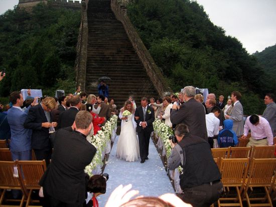 怀柔响水湖为有情人搭建情缘天梯