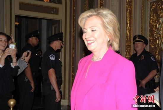 希拉里拟打击药品价格欺诈 生物科技股下跌|