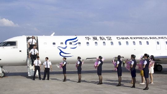 华夏航空4.63亿美元订购10架庞巴迪飞机