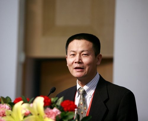 吴清：金融监管必须同时关注合规性和审慎性问题