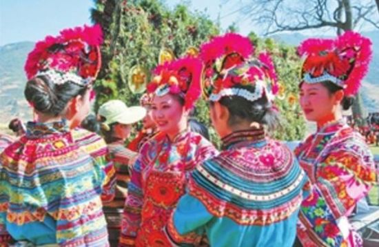 赛装节 叶思孔摄 赛装节 叶思孔摄