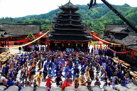 柳州把“刘三姐”请回家 剧组探营(组图)