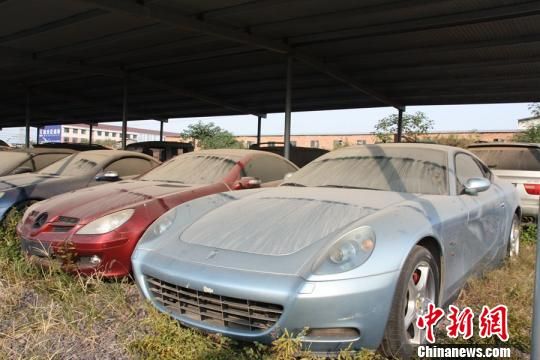 警方释疑吴英资产处置:30辆豪车已被拍卖|吴英