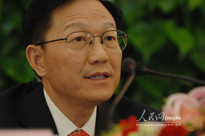 财政部部长谢旭人称今年继续实施结构性减税_