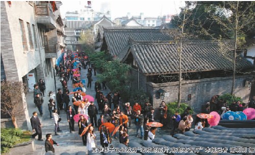 成都:于宽窄变化间 感受文化传承的力量