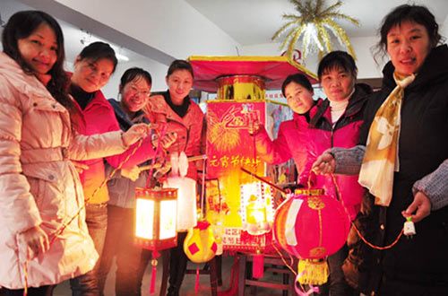 柳州:元宵节将至花灯俏(图)