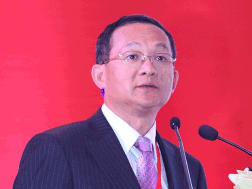 陈惟龙:金融市场的发展最重要在于人才的培养
