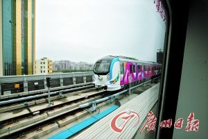 深圳地铁3号线列车将变身大运专列(图)