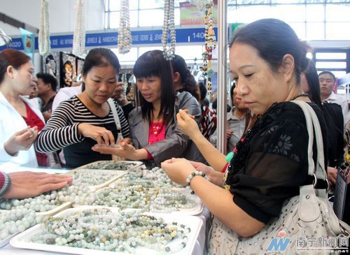 “两会一节”南宁旅游市场火爆 实现“零投诉”