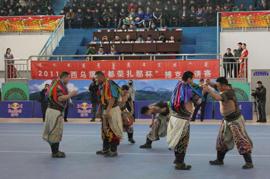 128名蒙古搏克精英赛在西乌珠穆沁旗举行(组图