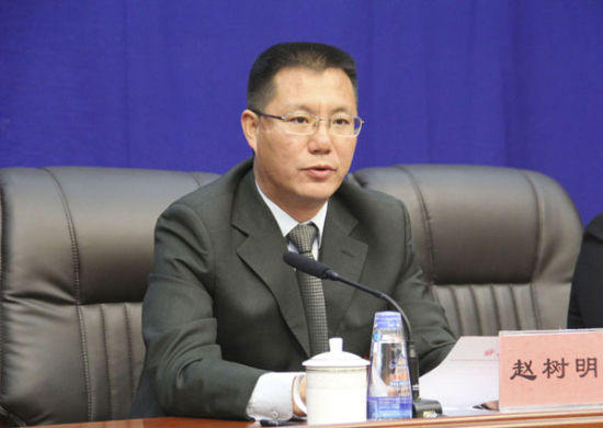 林芝市委常委、市人民政府常务副市长、新闻发言人赵树明介绍林芝经济社会发展情况 2014年林芝生产总值完成92.86亿元