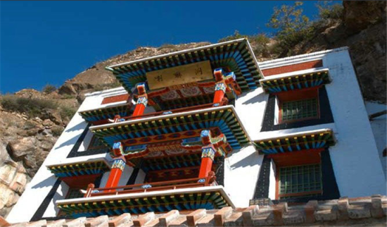 呼和浩特喇嘛洞召 呼和浩特旅游胜地:喇嘛洞召