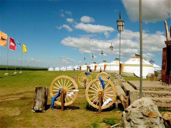 蒙古风情园:以蒙古族传统历史文化为核心