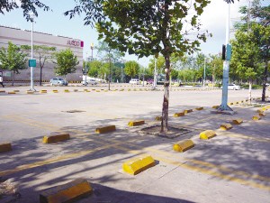 青岛佳世客今起停车收费 _生活消费-消费