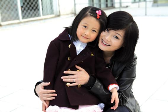 因为音乐不会衰老  何静  和女儿一起快乐成长 _