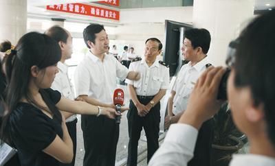 ���ϳ��뾳������߾�2009���ѧ��չ����