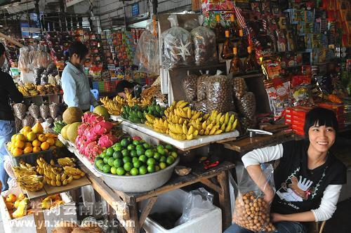 云南边境市场商贸往来活跃_滚动新闻