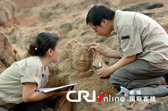 秦兵马俑坑第三次发掘出土120多件兵俑