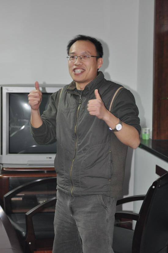 大连特办举行迎新春运动会 欢乐和谐迎新年_滚