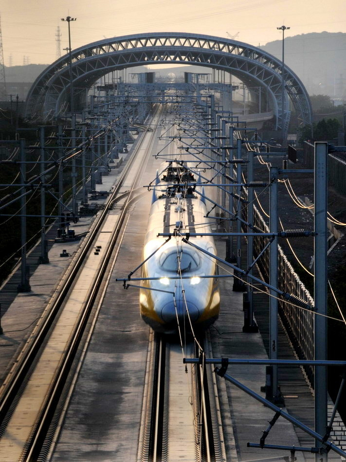 京沪高铁完成投资1962亿 近5亿拆迁款被挪用