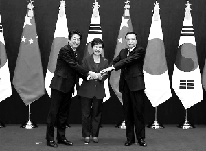 李克強：中日韓合作要政治經濟兩個輪子一起轉