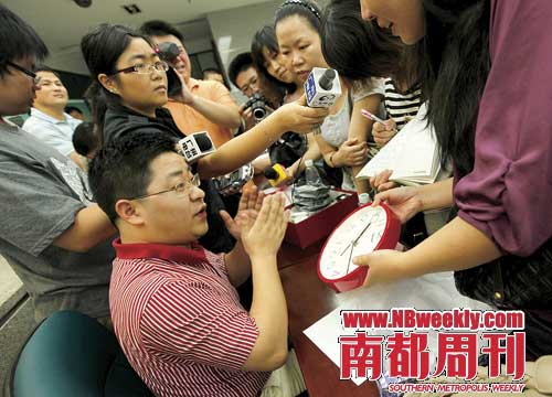 广州志愿者收集6袋有害垃圾两个月无部门处理