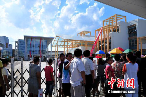 苏州官员回应投入1.1亿元建设小学质疑(组图)