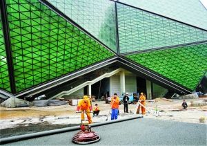 深圳6.7亿建大运游泳馆 水晶外观超水立方(图)