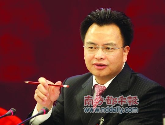 广州市长万庆良:用心学天津传奇(图)