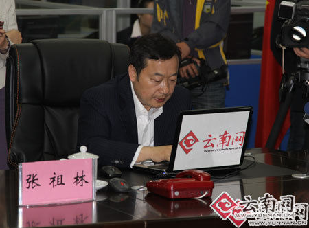 昆明市长张祖林对话百姓解答民生 亲自接听来电