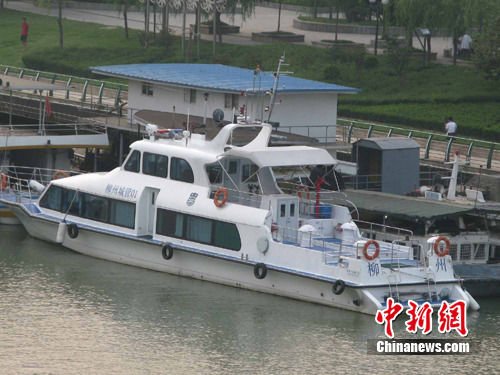 广西柳州城管网上发帖回应购买豪华执法船质疑